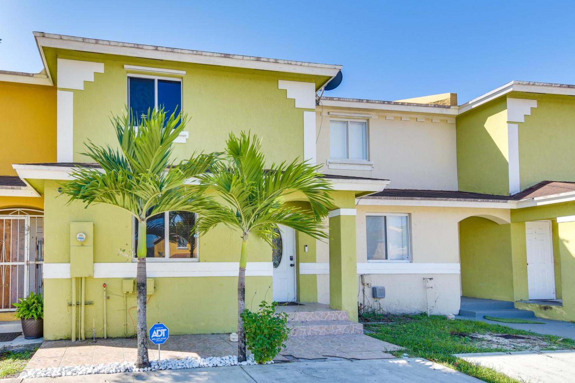 Opa-Locka Townhome, 15 Mi To Miami Beach! Exteriér fotografie