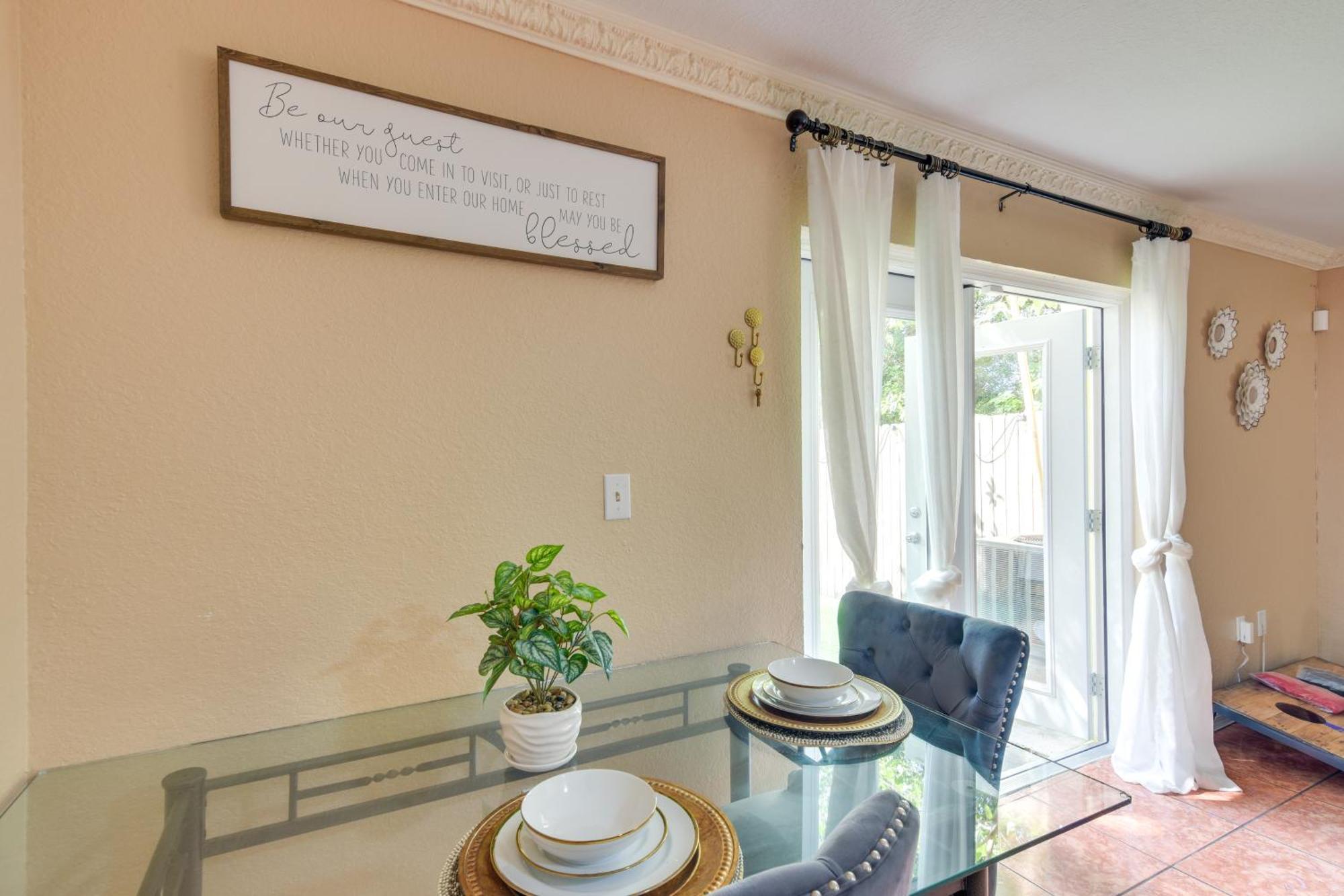 Opa-Locka Townhome, 15 Mi To Miami Beach! Exteriér fotografie